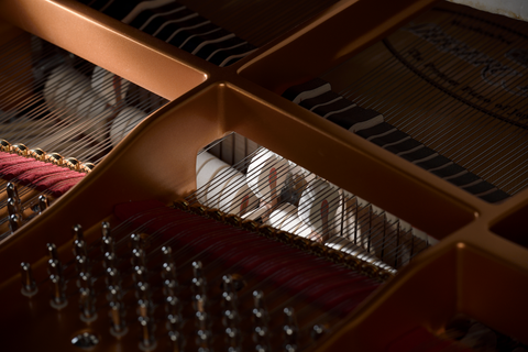 Shigeru Kawai SK-6 214cm Handcrafted Grand Piano